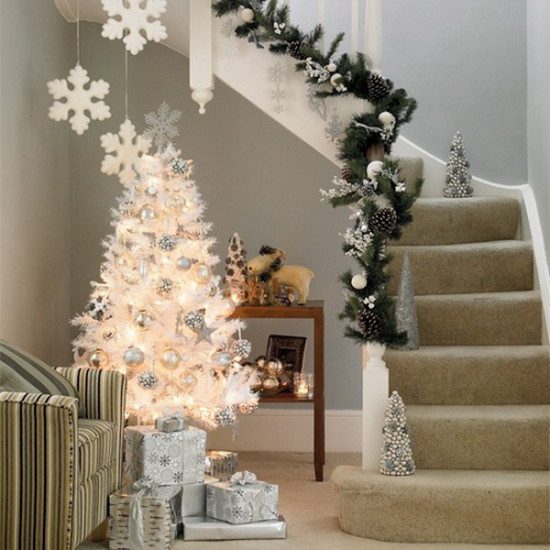 Christmas-Staircase-Decorations_09