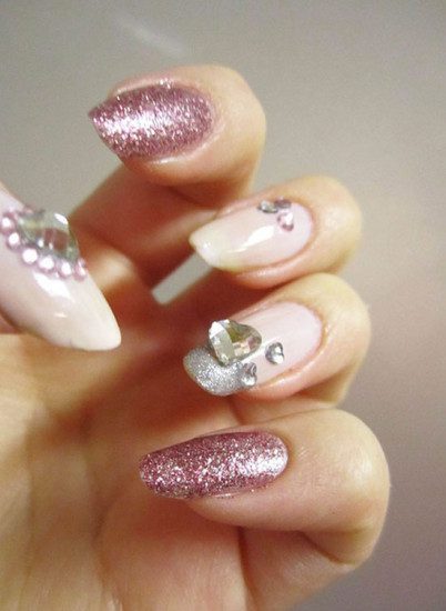10-Best-Simple-Easy-Valentines-Day-Nail-Art-Designs-2013-For-Girls-1