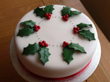 Simple-Christmas-Cake-Ideas-10